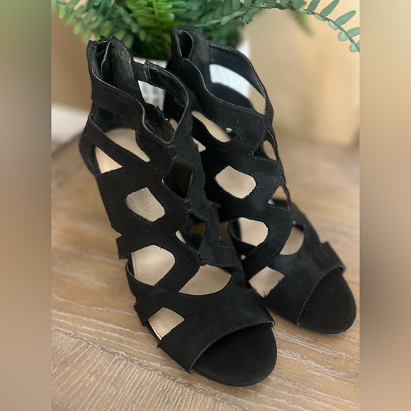 Limelight Black Strappy Heels - Picture 6 of 13